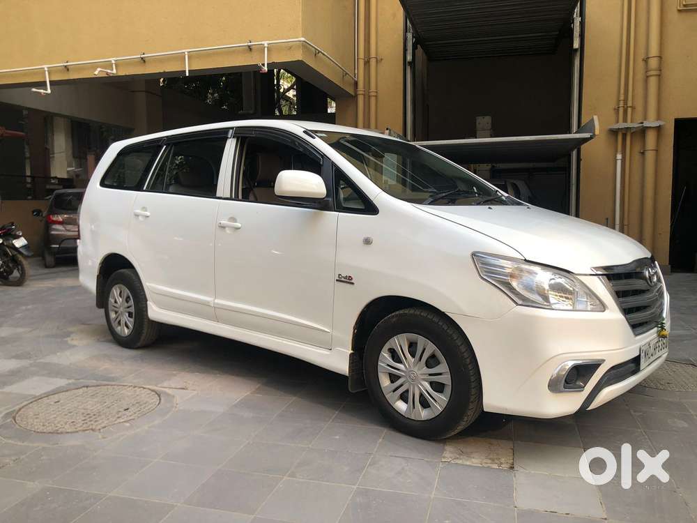 Toyota Innova 2.5 G (diesel) 8 Seater, 2016, Diesel