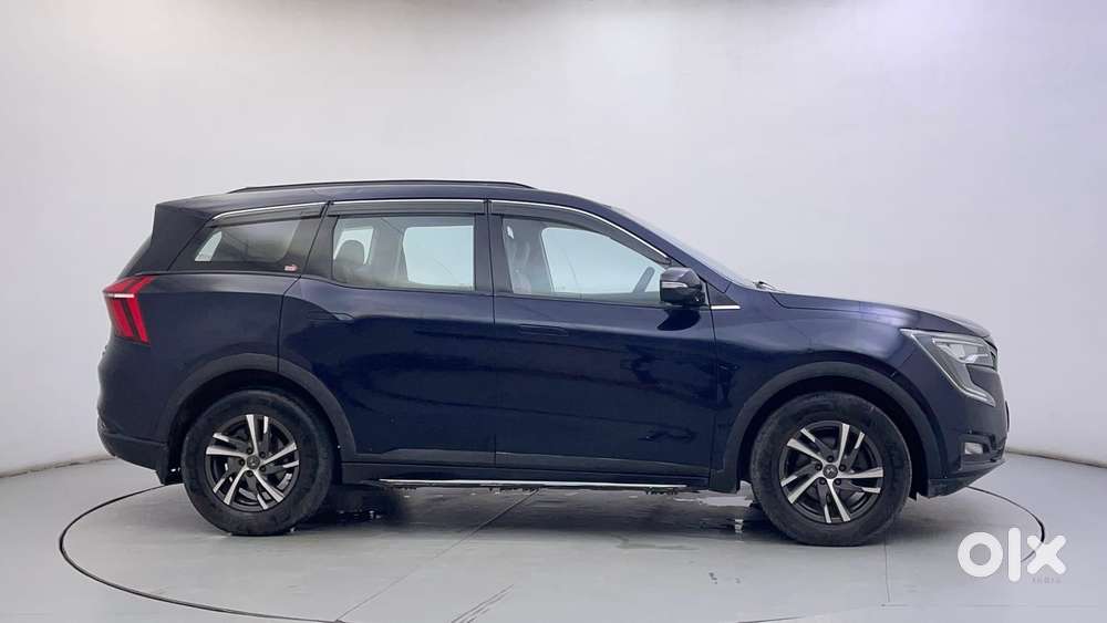 Mahindra Xuv700 2.0 Ax 5 Petrol At Str, 2022, Petrol