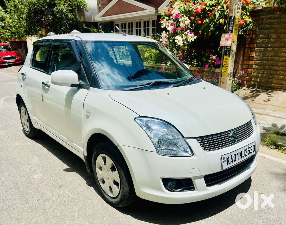 Maruti Suzuki Swift 1.2 Vxi (o), 2011, Petrol