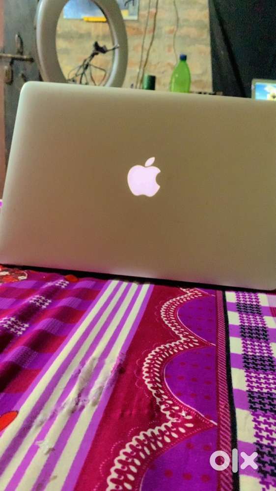 Mekbook air i5