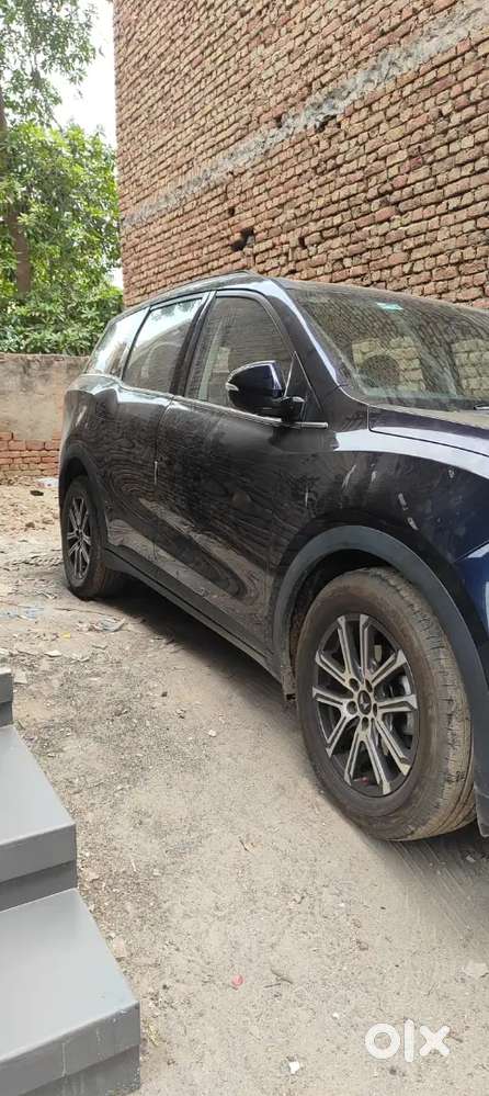 Mahindra Xuv700 2025 Diesel 23000 Km Driven