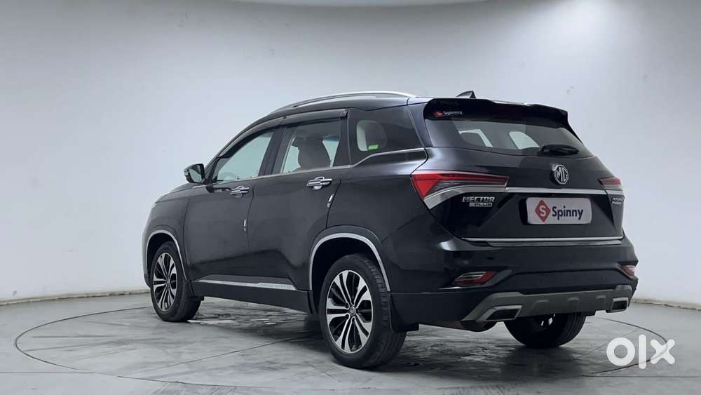 Mg Hector Plus 1.5 Sharp Turbo Cvt 6 Str, 2022, Petrol