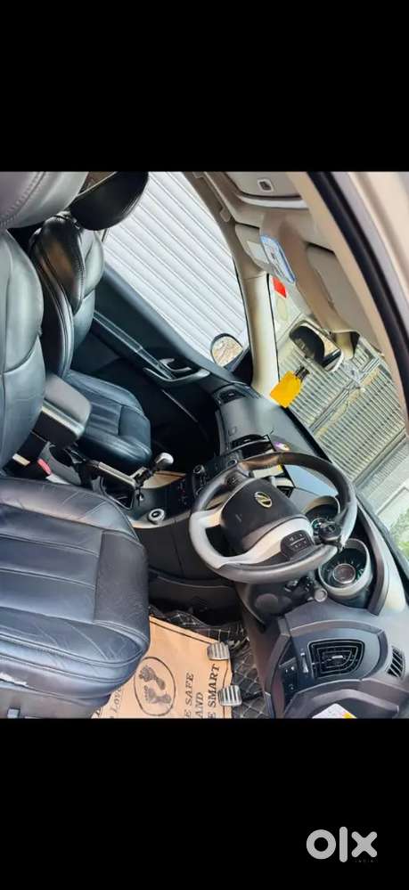 Mahindra Xuv500 W10 2018 Model