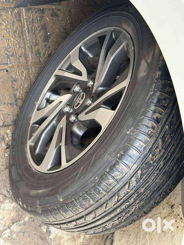 Toyota Innova Crysta [2020-ongoing] 2.4 Vx 8 Str, 2022, Diesel