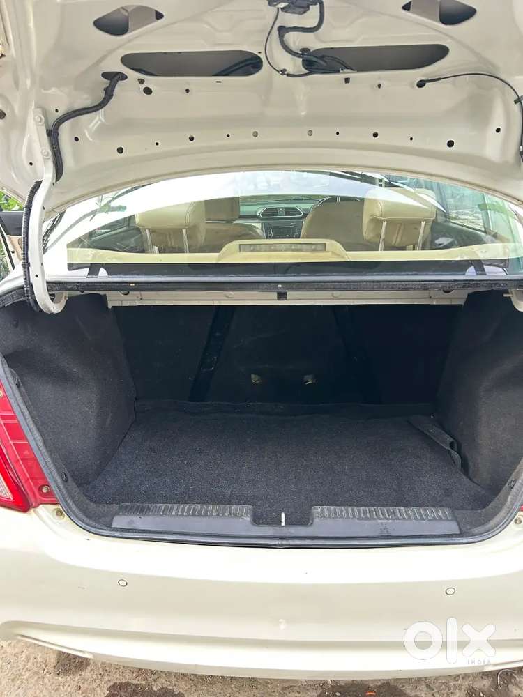 Maruti Suzuki Dzire 1.2 Vxi 2021