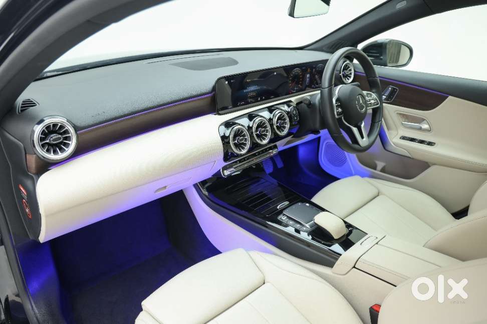 Mercedes-benz A-class Limousine 200, 2023, Petrol