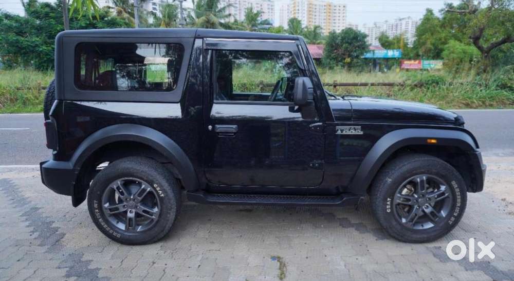 Mahindra Thar Petrol 2024