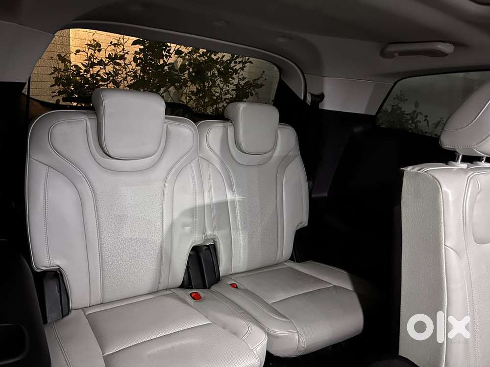 Mahindra Xuv700 Diesel 2025