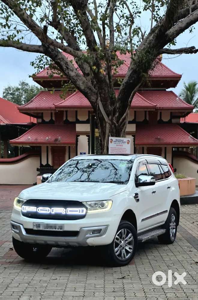 2018 Ford Endeavour Titanium 3.2 Auto 4x4