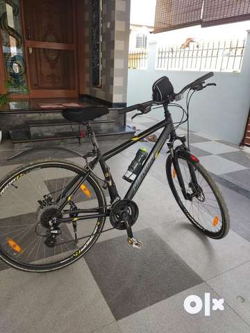 Merida hybrid hot sale bike