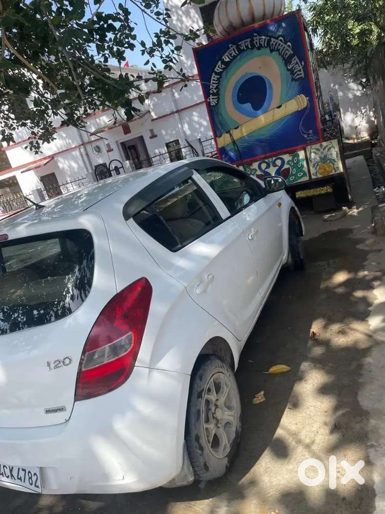 Hyundai I20 Magna Petrol 2011