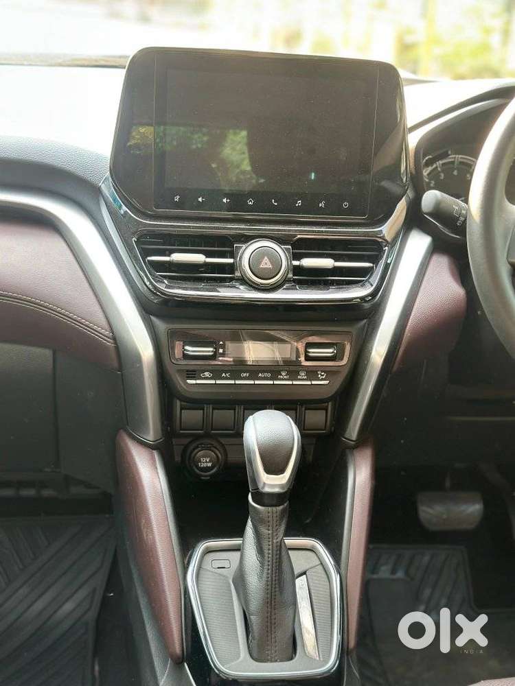 Maruti Suzuki Grand Vitara 1.5 Alpha Smart Hybrid Dual Tone At, 2023..