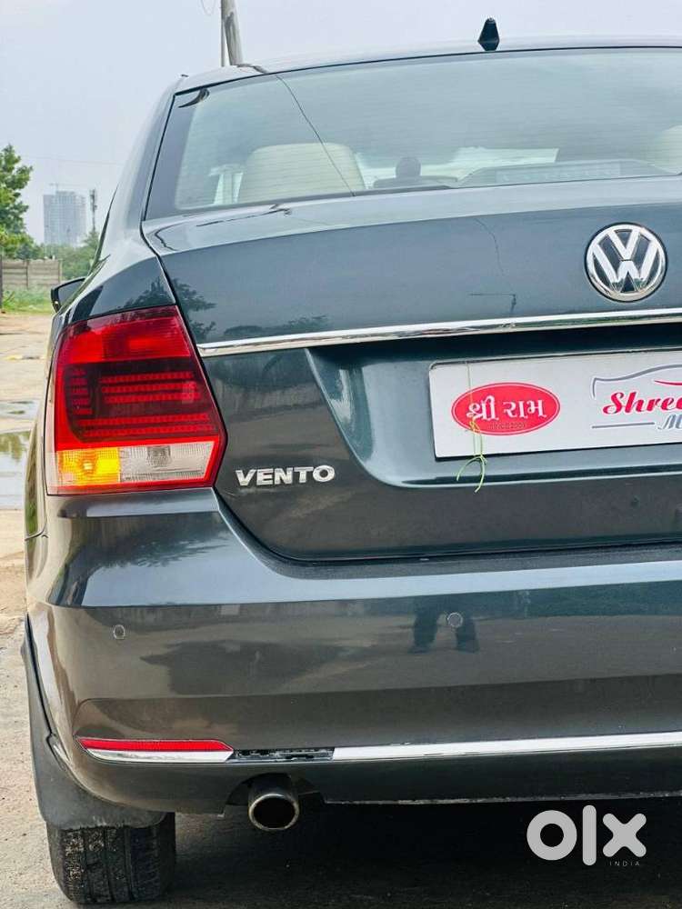 Volkswagen Vento 1.2 Tsi Highline At, 2017, Petrol