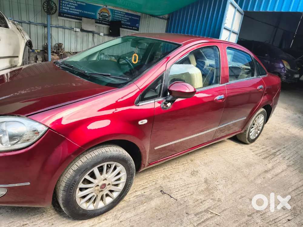 Fiat Linea Emotion 2010 Model