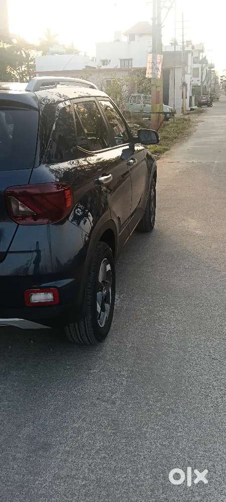 Hyundai Venue 2021 With Sunroof
