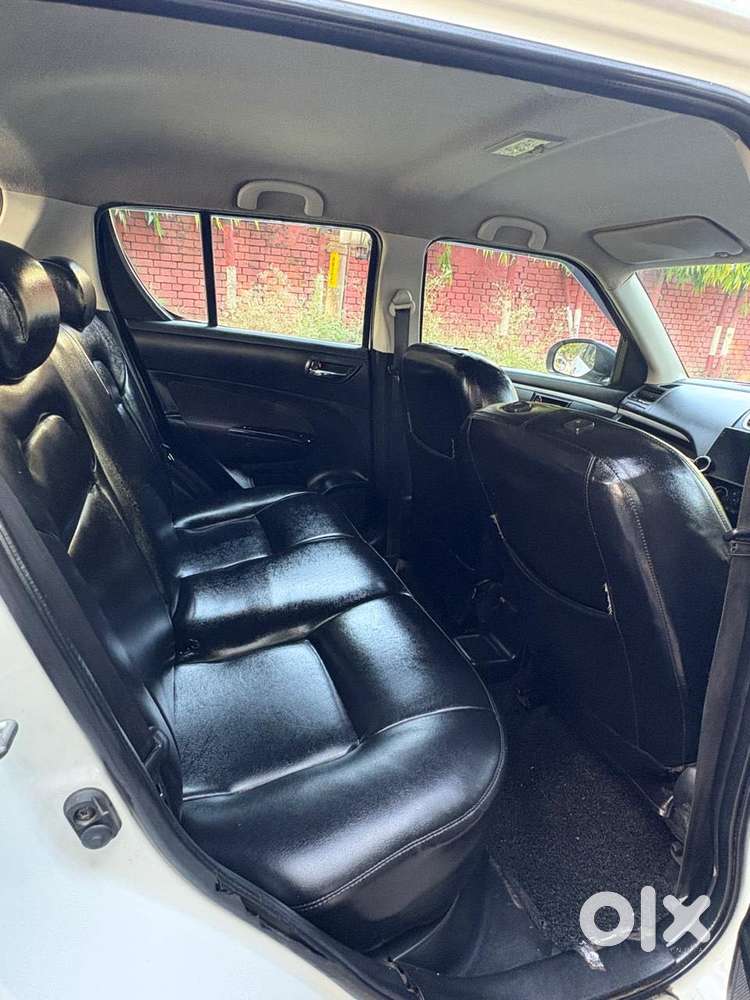 Maruti Suzuki Swift 1.2 Vxi Glory Edition, 2016, Petrol