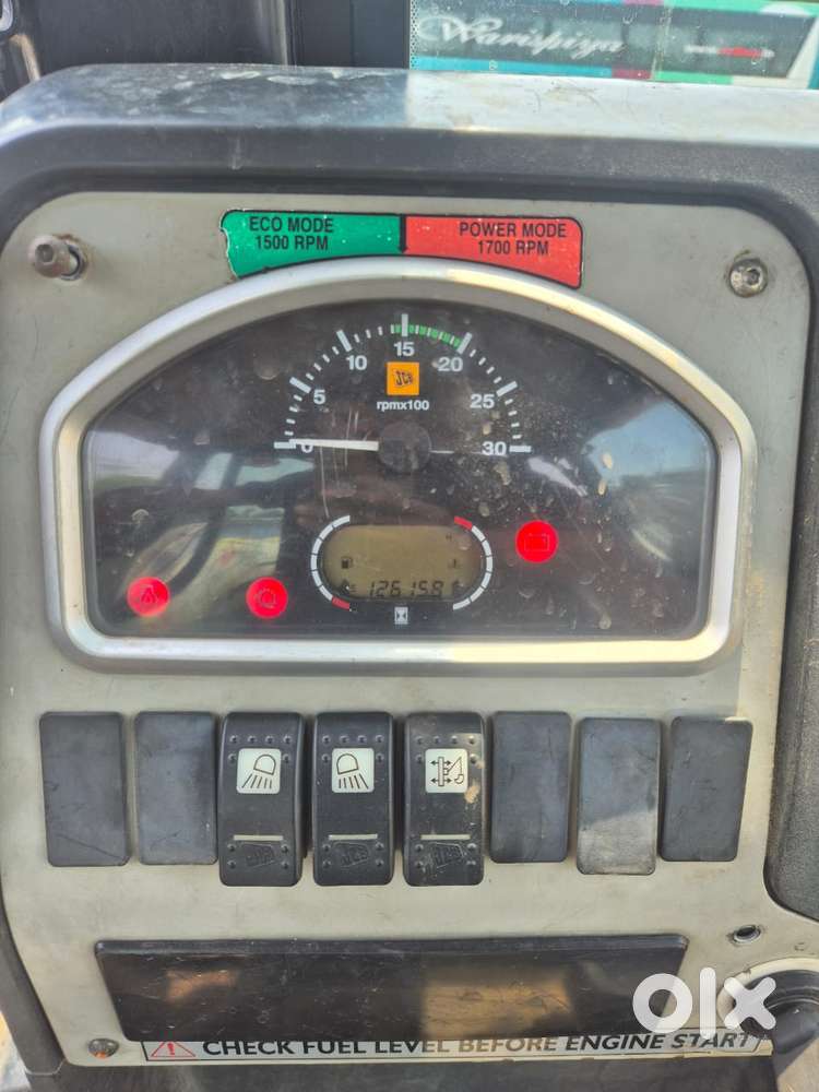 Mahindra Vision S Sub-4metre Suv Others, 2016, Diesel