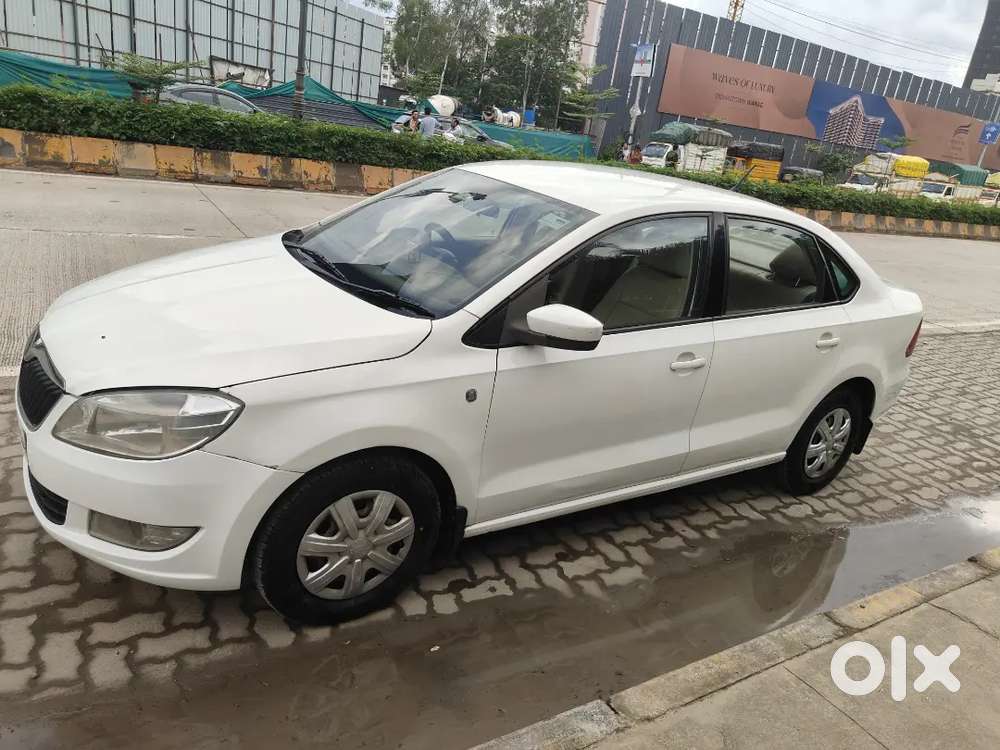 Skoda Rapid 1.6 Active 2012