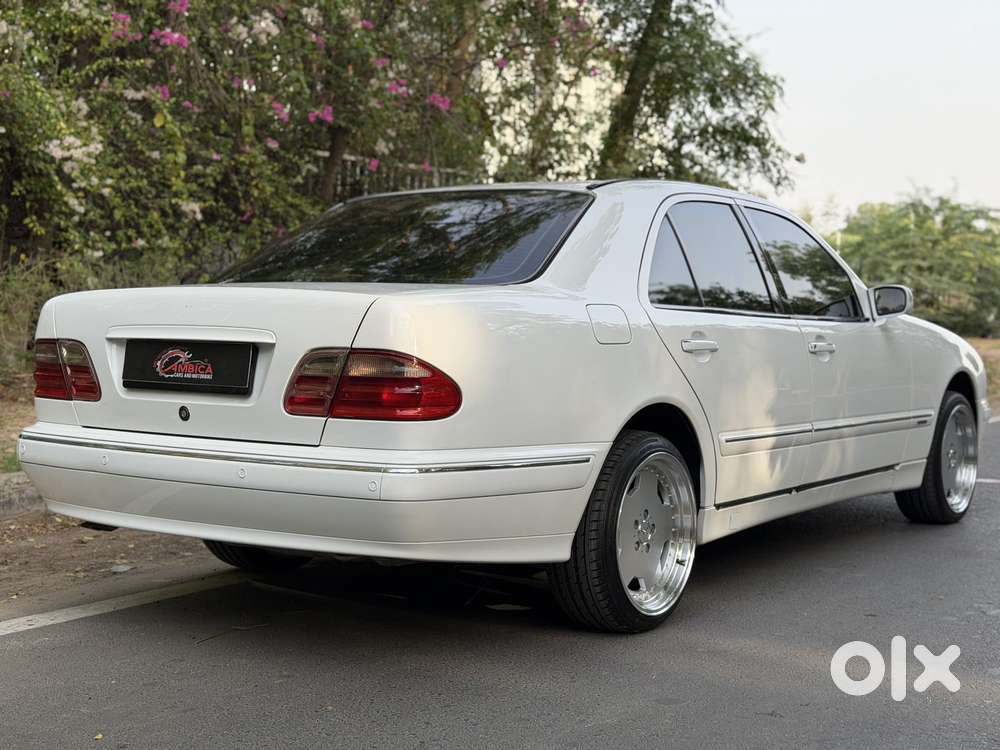 Mercedes-benz E-class 240 V6 At, 2001, Petrol