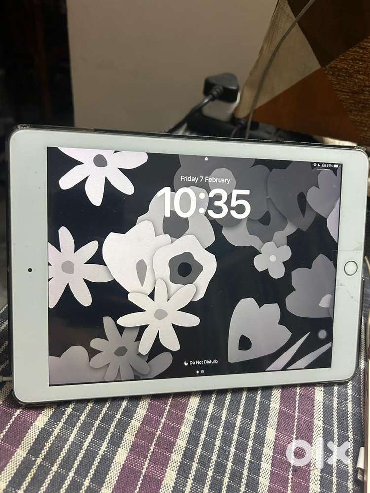 ☆SIMフリー☆ iPad(6th,2018)cellular 128GB （第6世代iPad Wi-Fi+  