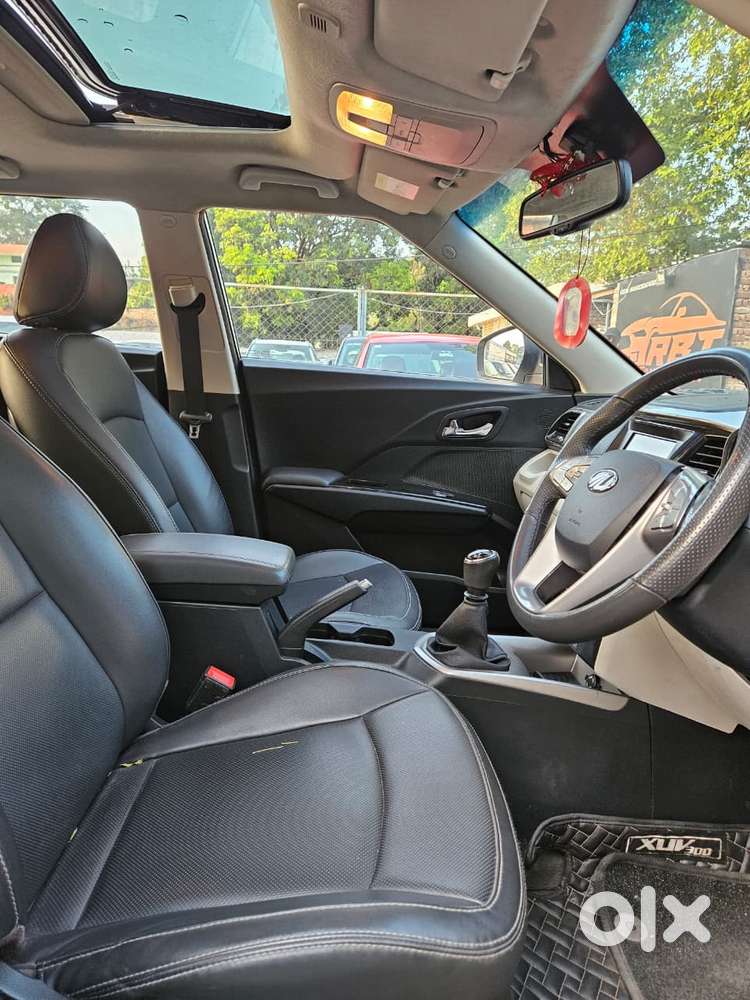Mahindra Xuv300 W8 Option, 2022, Petrol