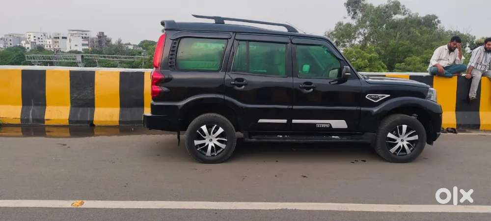 Mahindra Scorpio 2014 Diesel 185000 Km Driven Convert S11