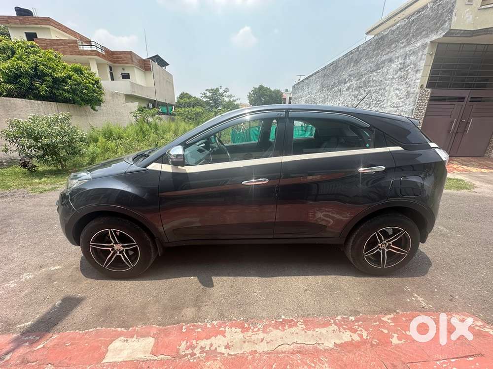 Sale - Tata Nexon Petrol Manual 2019