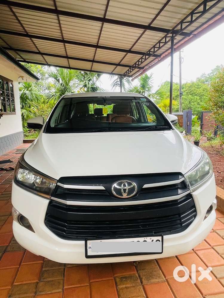 Innova Crysta 2019 Manual