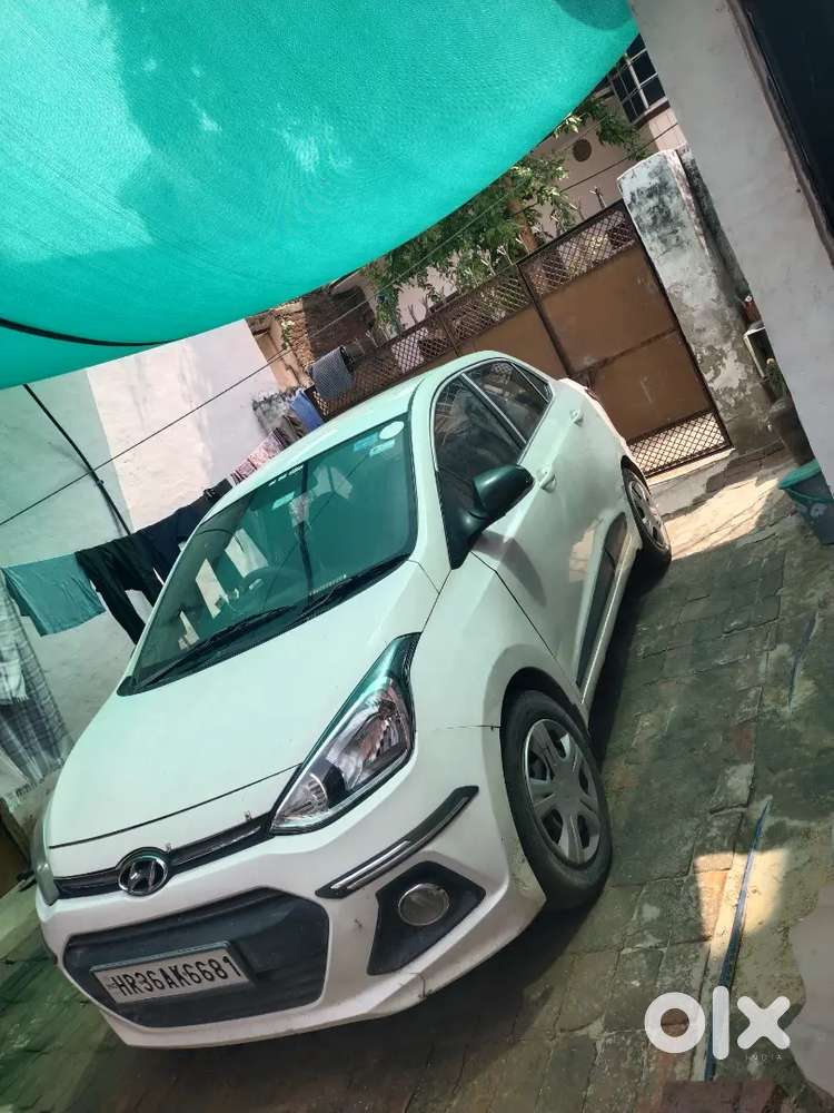 Very Good Condition Car..hyundai Xcent 2017.