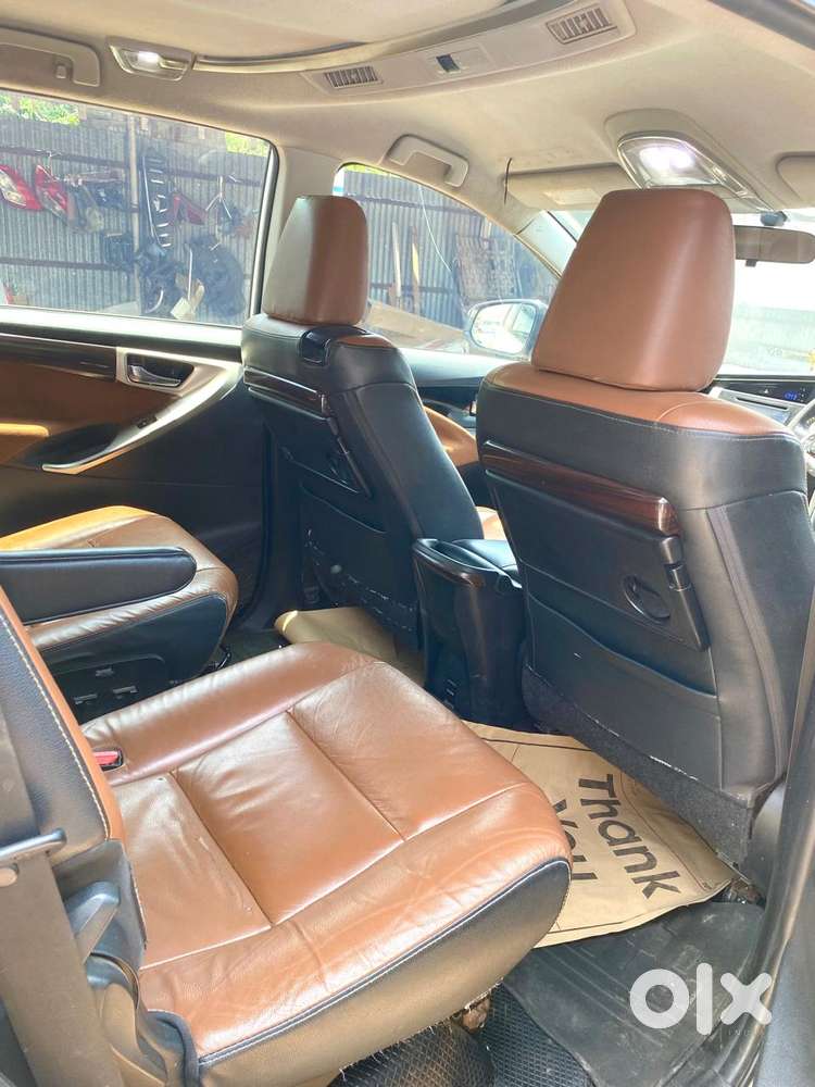 Toyota Innova Crysta 2.8z Automatic, 2017, Diesel