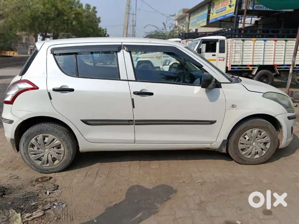 Swift Maruti Suzuki 2014