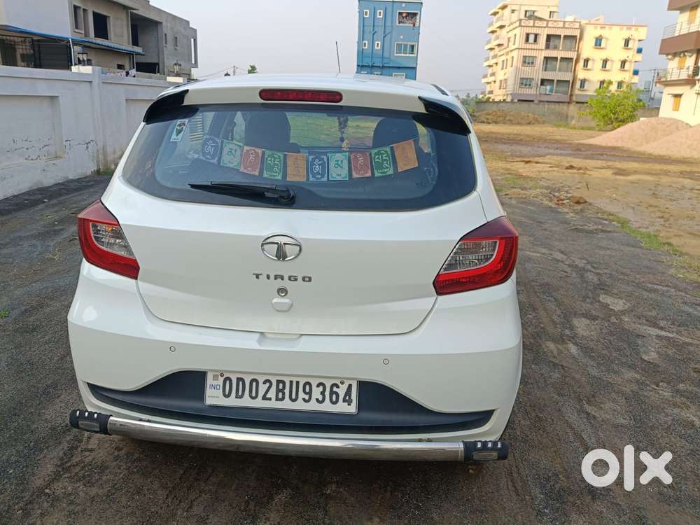 Tata Tiago 1.2 Revotron Xt (o), 2021, Petrol