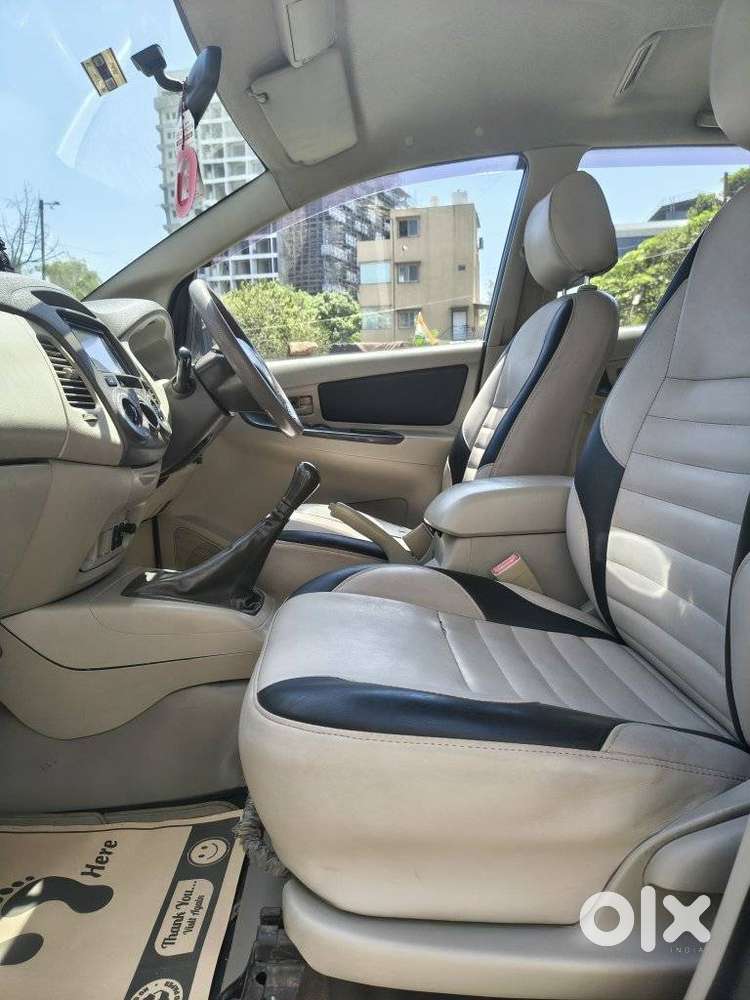 Toyota Innova 2.5 G (diesel) 8 Seater, 2011, Diesel