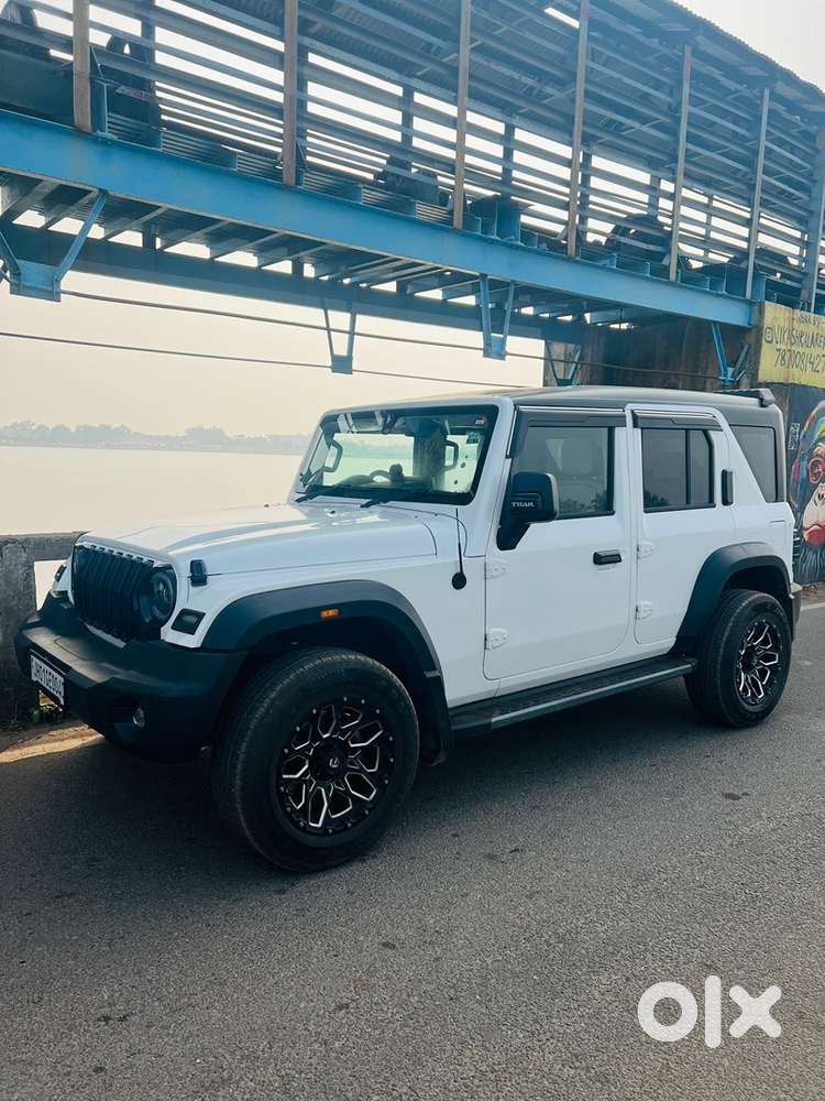 Mahindra Thar Roxx Petrol 2025