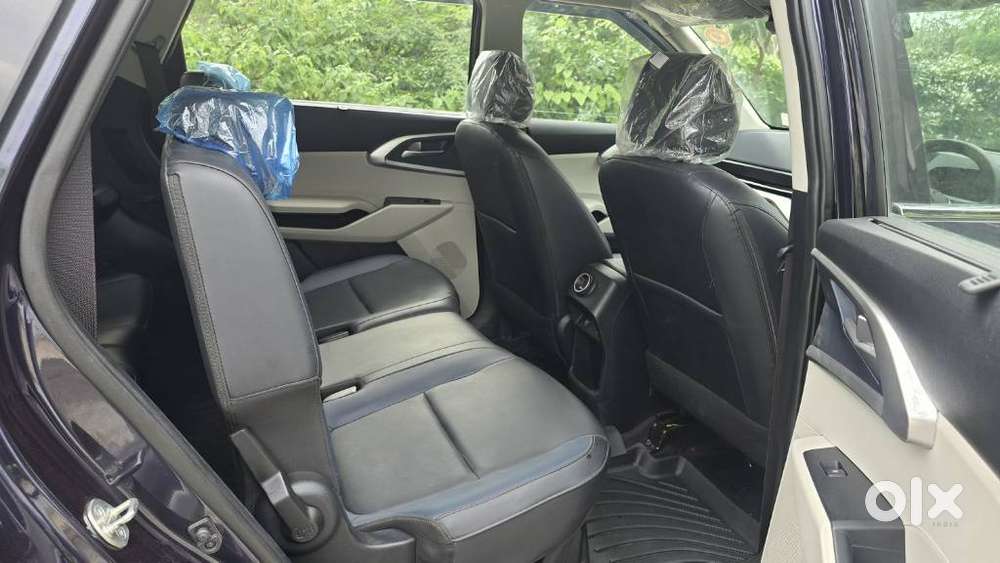 Kia Carens G 1.5 6mt Premium (o) 7-seater, 2024, Petrol