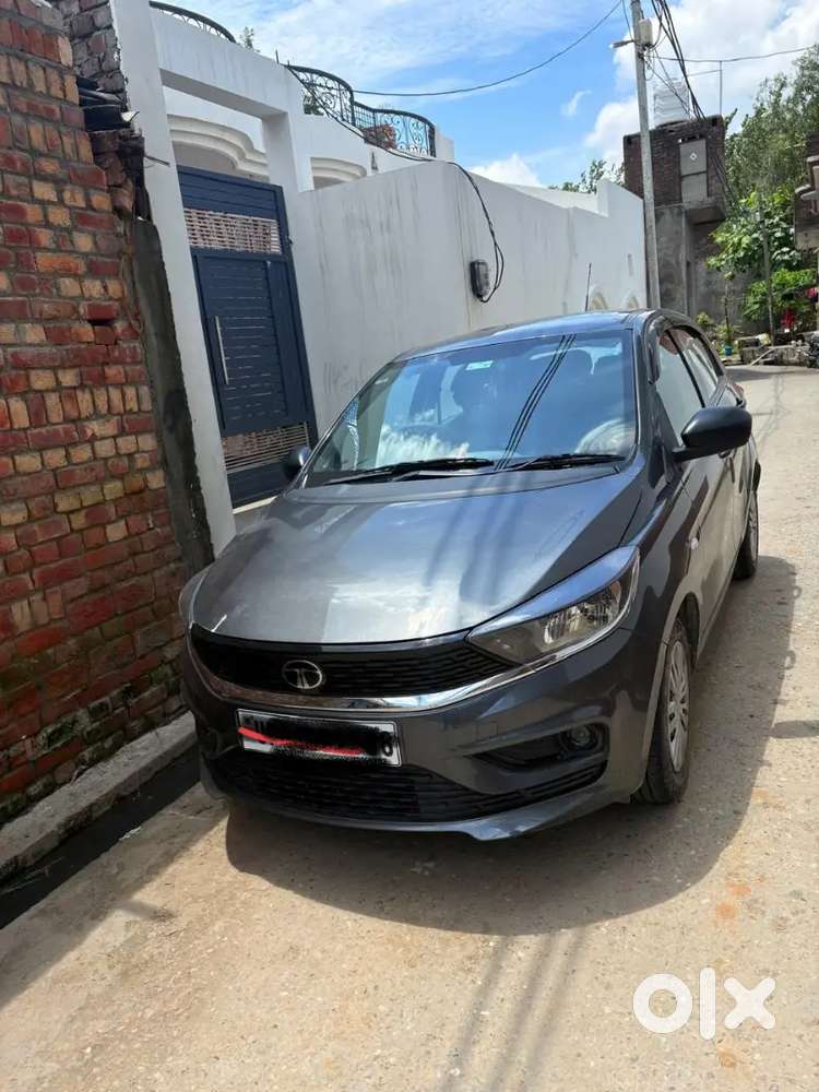 Tata Tiago Xm पेट्रोल मैनुआल 2025