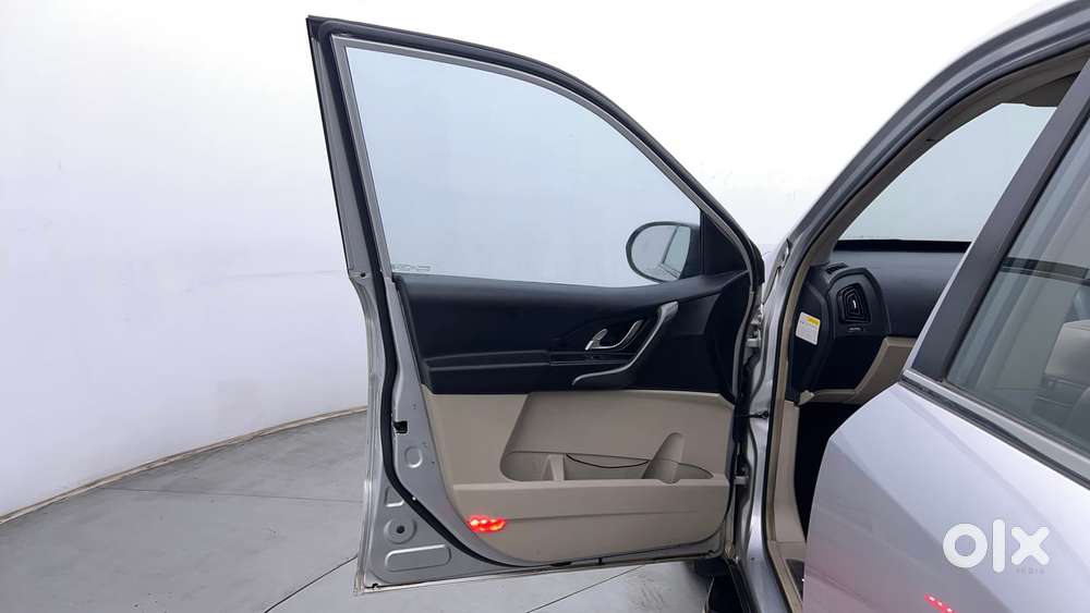 Mahindra Xuv500 2.2 W10, 2017, Diesel
