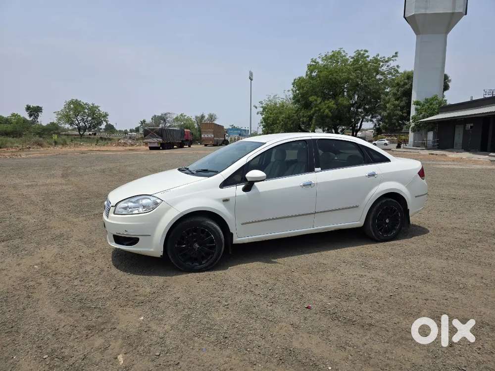 Fiat Linea Emotion 2011 Diesel Manual