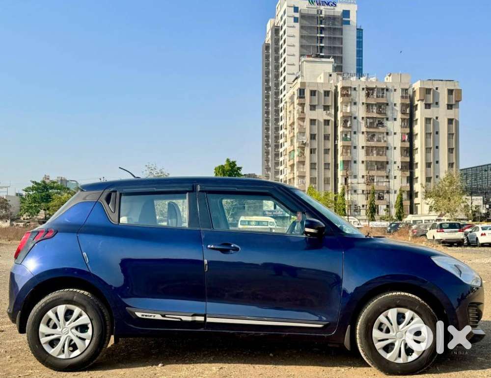 Maruti Suzuki Swift Vxi + Manual, 2023, Petrol
