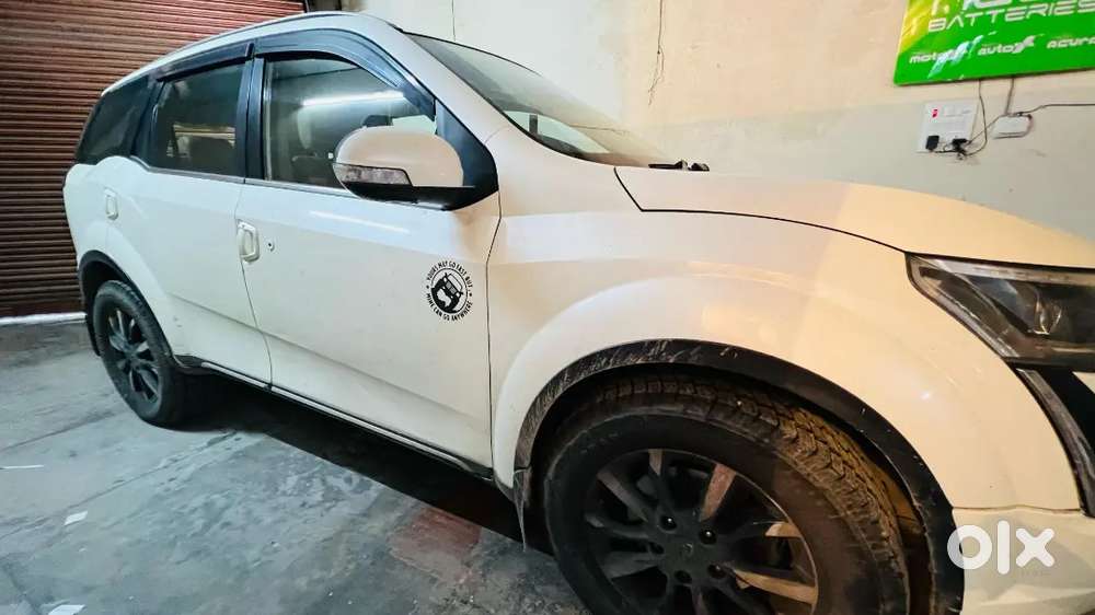 Mahindra Xuv500 W11