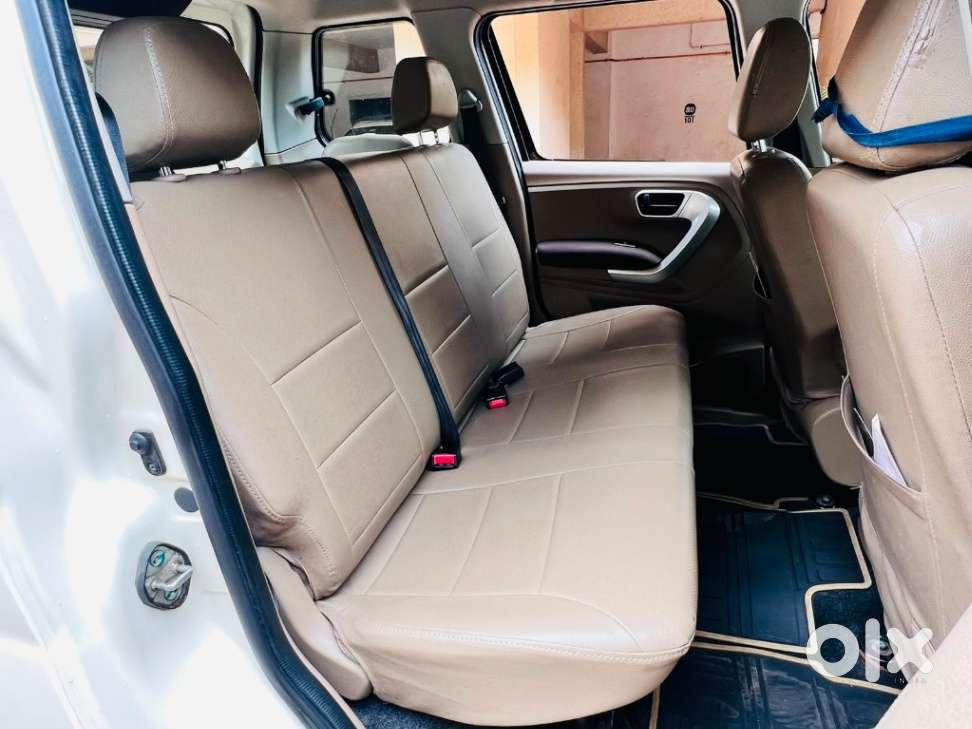 Mahindra Tuv 300 T8, 2015, Diesel