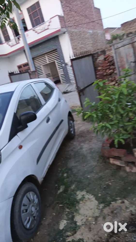 Hyundai Eon Magna + 2012 Car