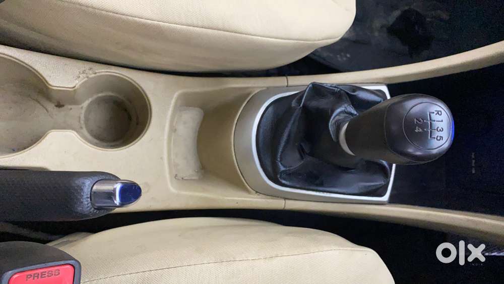 Hyundai Verna Fluidic 1.6 Vtvt Sx, 2013, Petrol