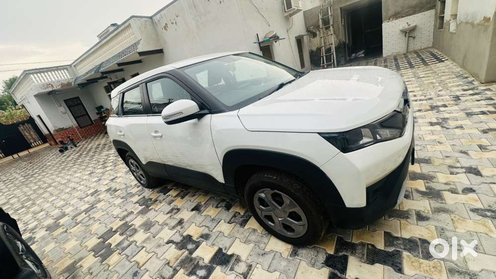 Maruti Brezza Petrol 2024