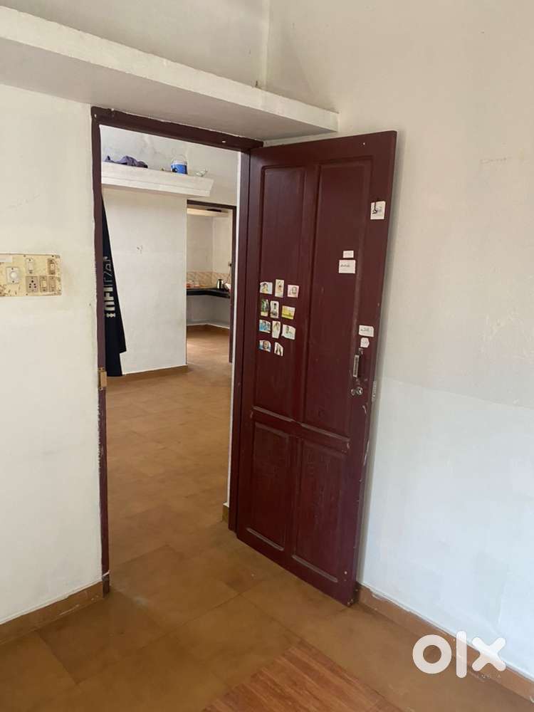 Unmarried couples room for rent