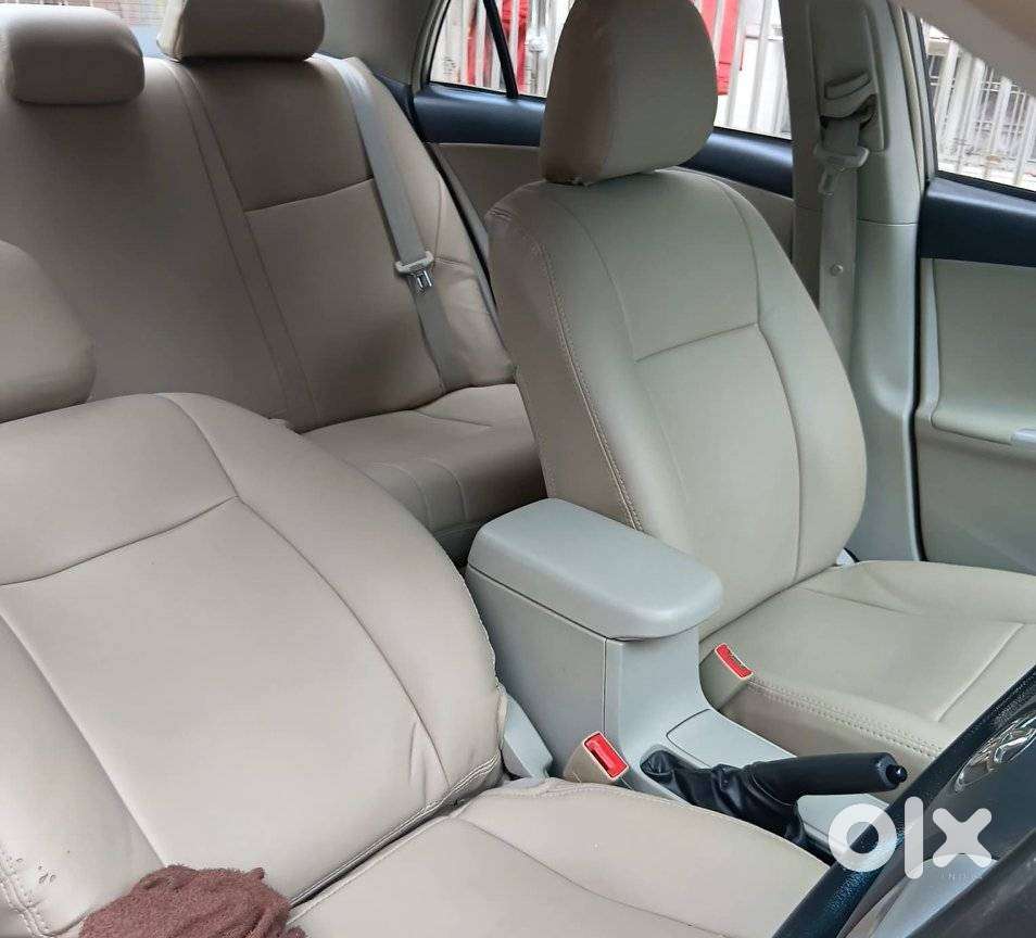 Toyota Corolla Altis 1.8 J, 2013, Petrol