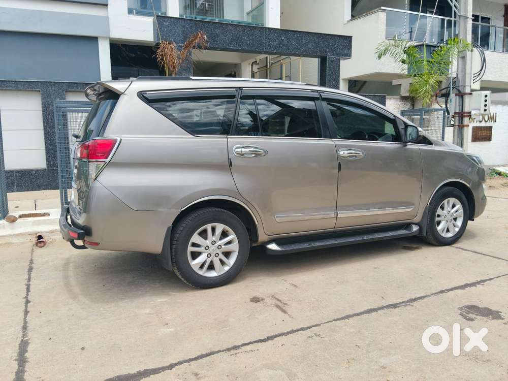 Toyota Innova Crysta 2.4 G Mt 7 Str, 2020, Diesel