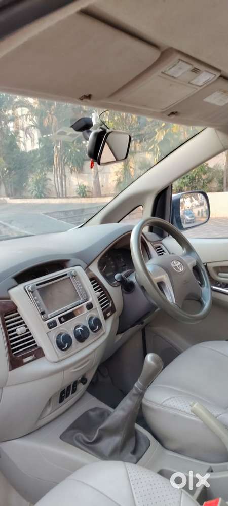 Toyota Innova 2.5 G (diesel) 7 Seater Bs Iv, 2014, Diesel