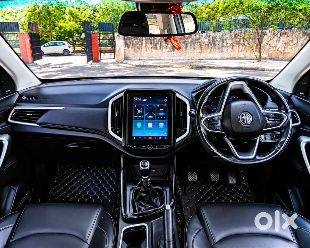 Used Car For Sale, Mg Hector, Internet Inside, Silver Suv, Black Leath