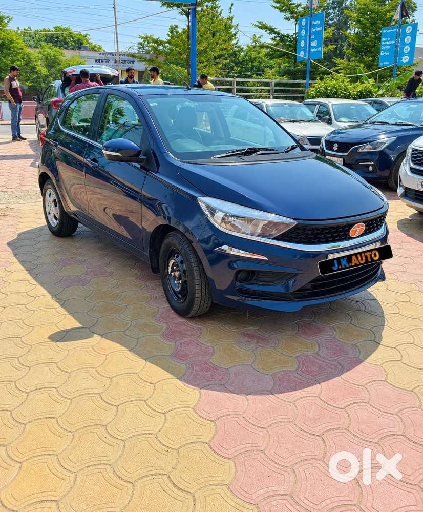 Tata Tiago 1.2 Revotron Xt (o), 2022, Petrol
